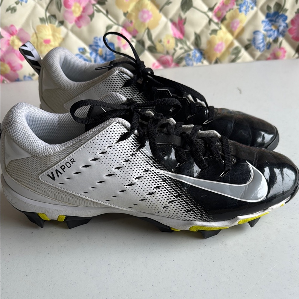 Nike Vapor Black and Gray Cleats